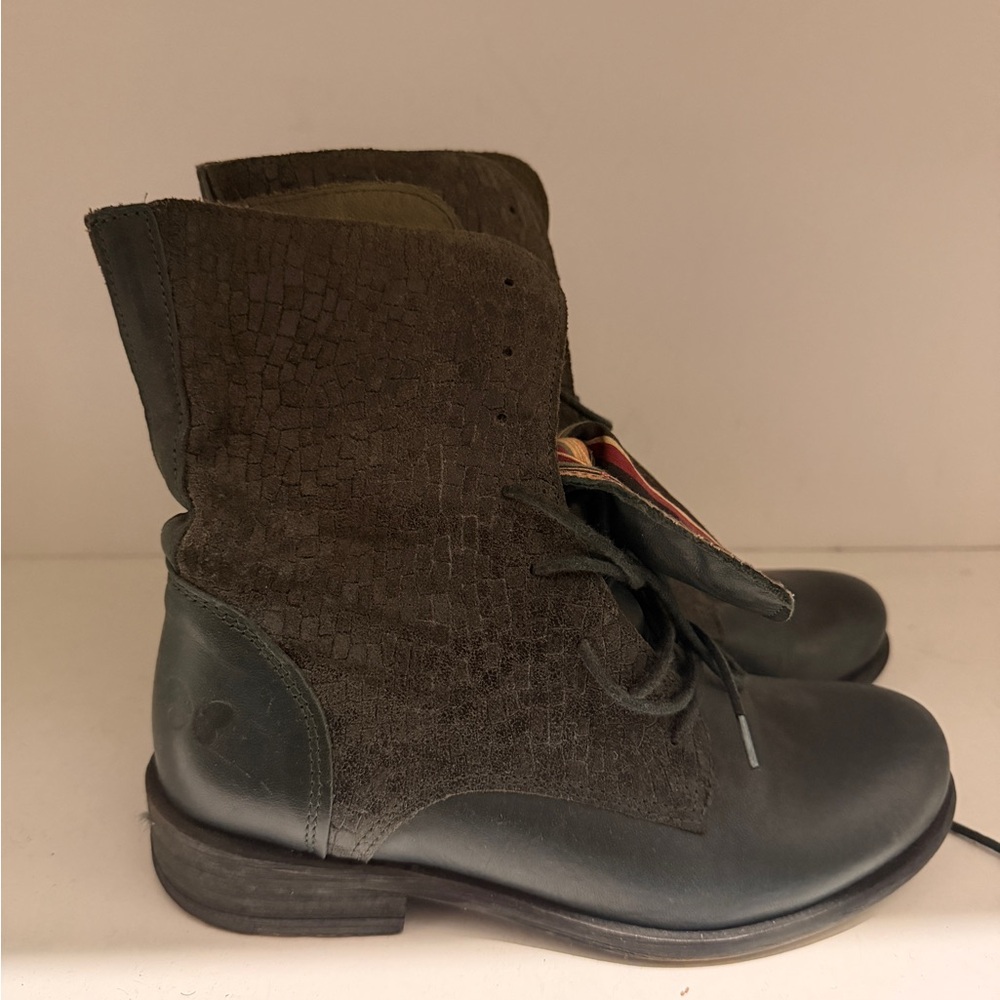 Dark Olive Green Leather & Suede Lace-Up Boots